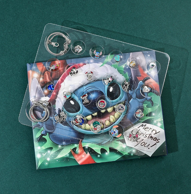 Calendario de Adviento Charms de Stitch <3
